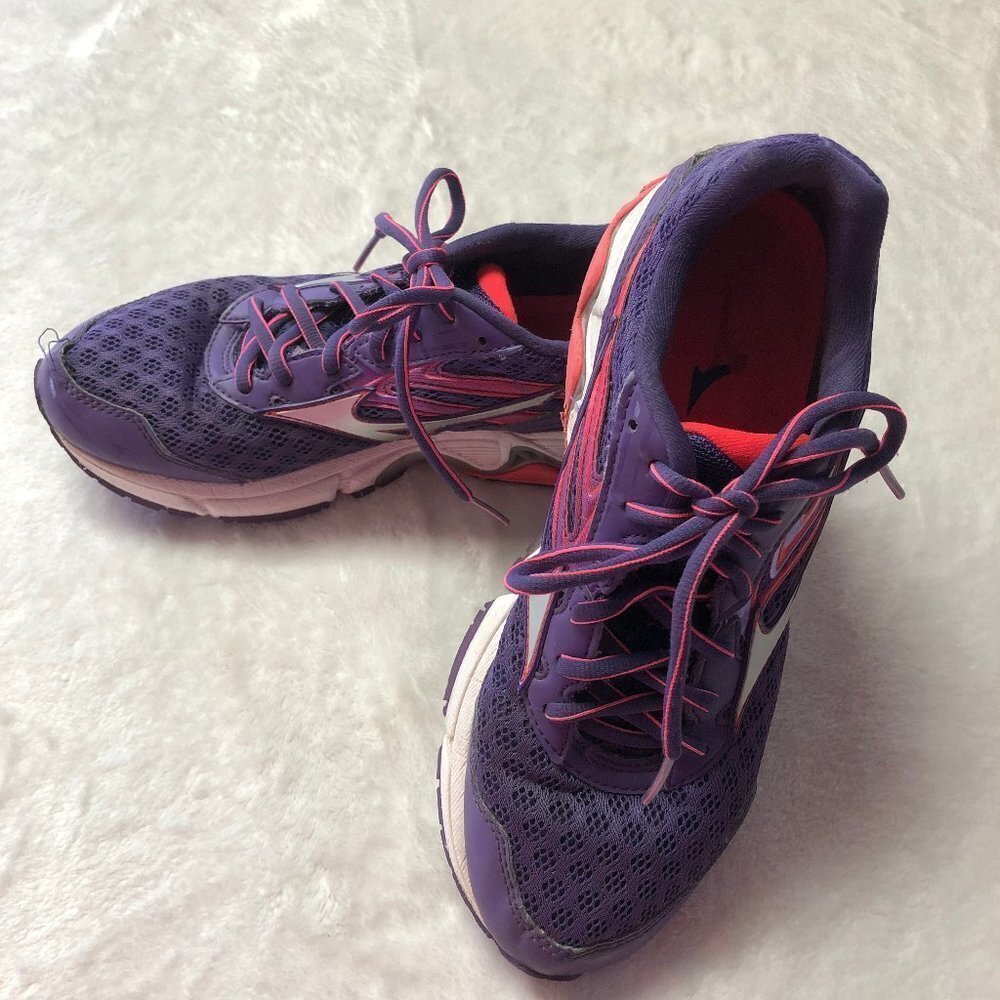 Mizuno Wave Inspire 12 Women's Runners Size 8